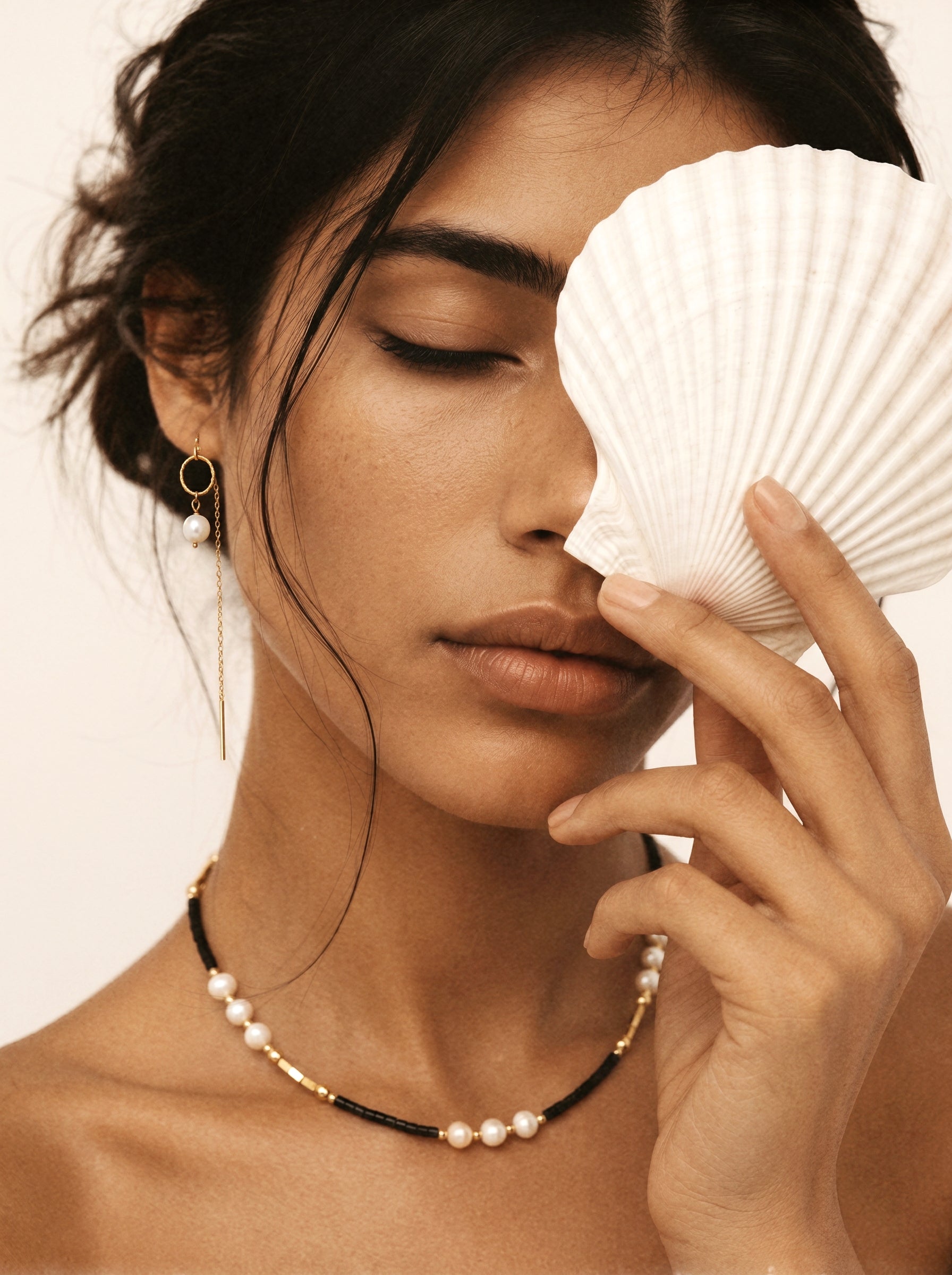 Pearl and Onyx Necklace