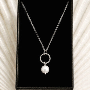 Serene Pearl Necklace in Silver