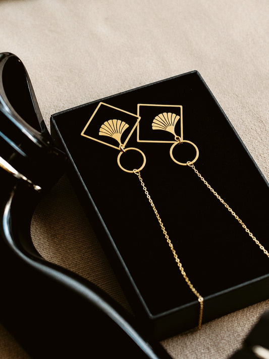 Signature Chain Earrings / Golden Era Limited Edition in Gold