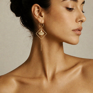 Signature Chain Earrings / Golden Era Limited Edition in Gold