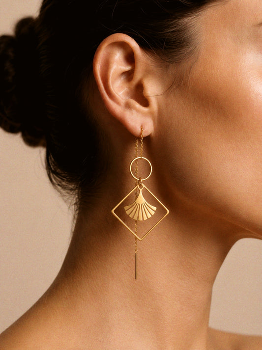 Signature Chain Earrings / Golden Era Limited Edition in Gold
