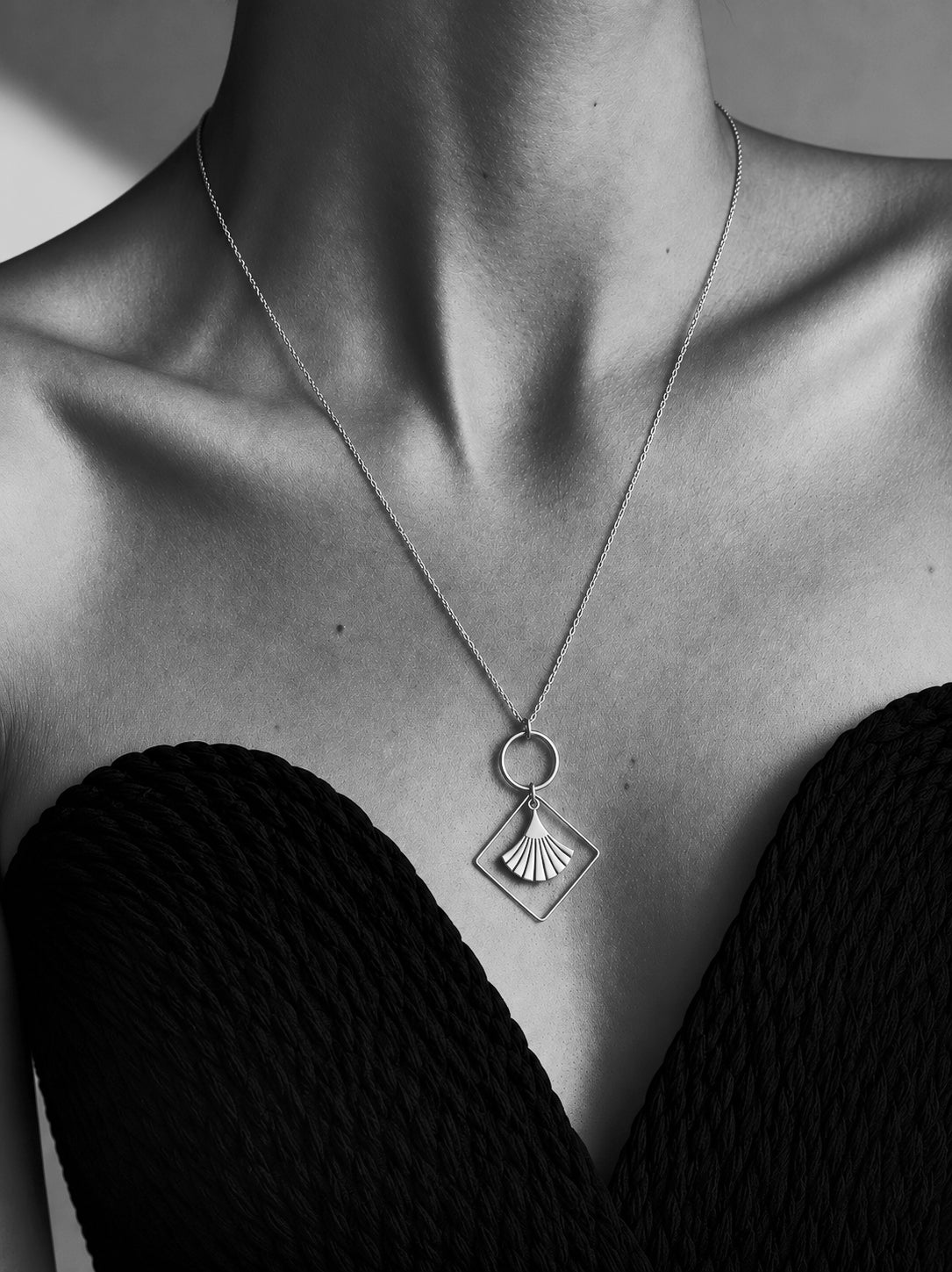 Golden Era Necklace in Silver