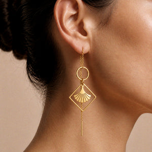 Signature Chain Earrings / Golden Era Limited Edition in Gold