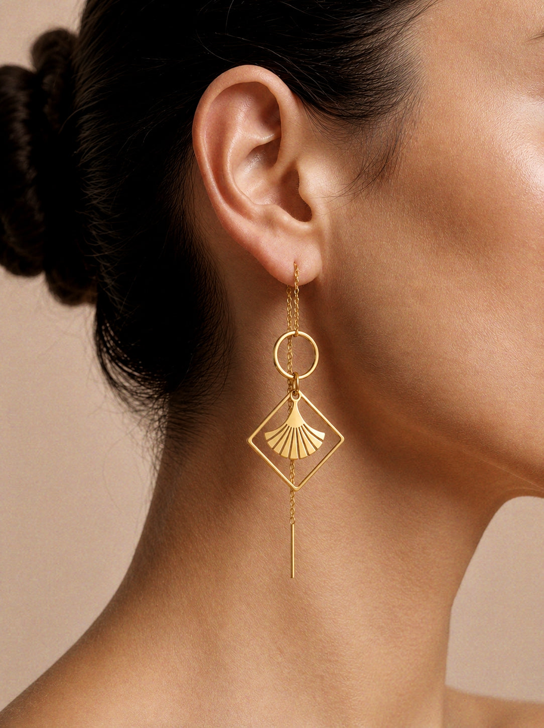 Signature Chain Earrings / Golden Era Limited Edition in Gold