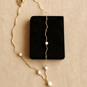 Unique Pearl Necklace Gold