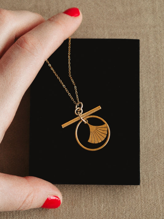 Golden Era Fan Necklace Gold