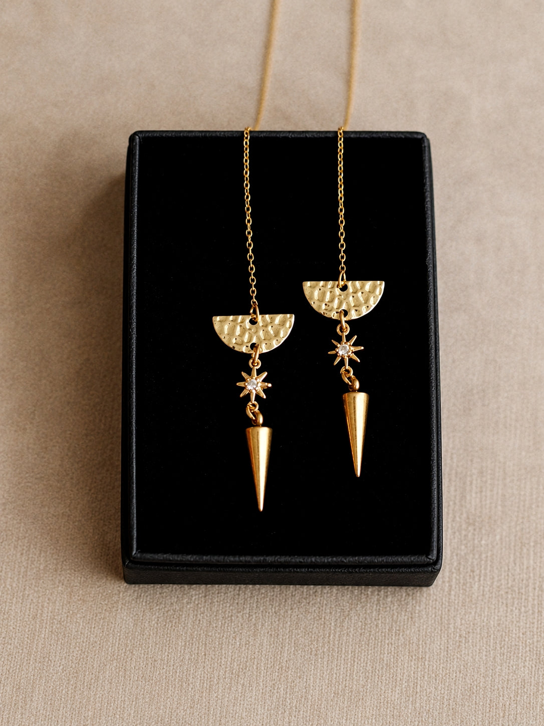 Nova Chain Earrings in Gold / Sparkle Limited Collection