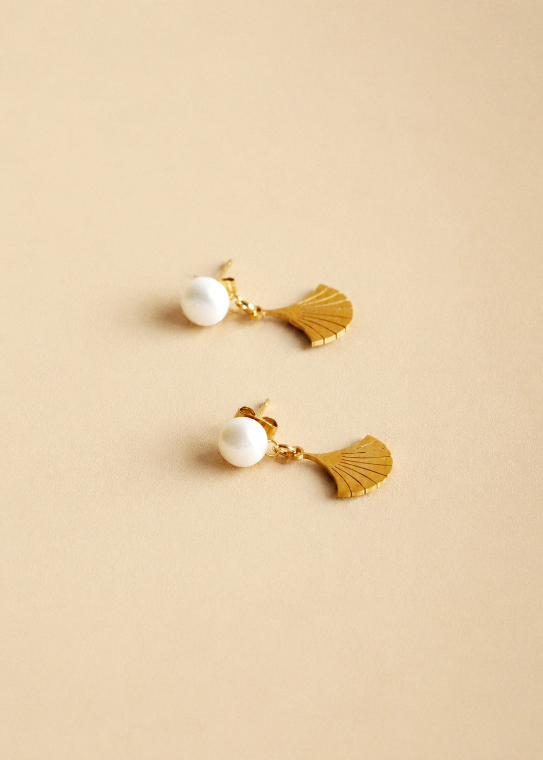 Golden Era Pearl Earrings