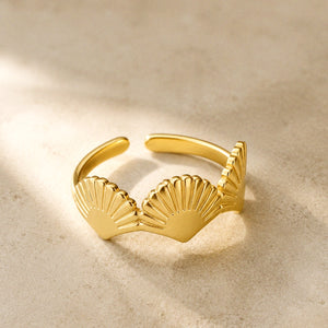 Golden Era Ring in Gold