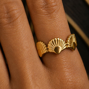Golden Era Ring in Gold