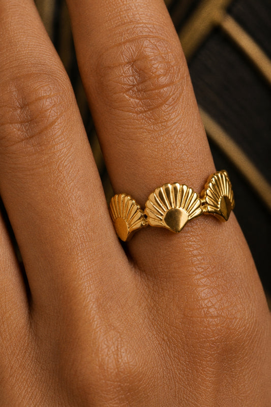 Golden Era Ring in Gold