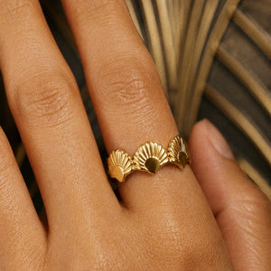 Golden Era Ring in Gold