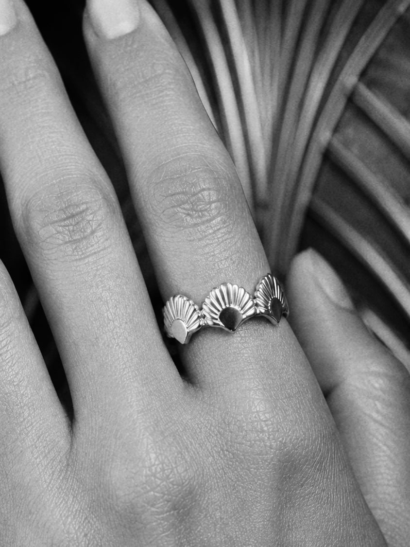 Golden Era Ring in Silver