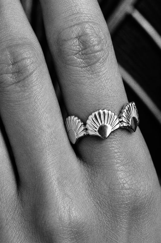 Golden Era Ring in Silver