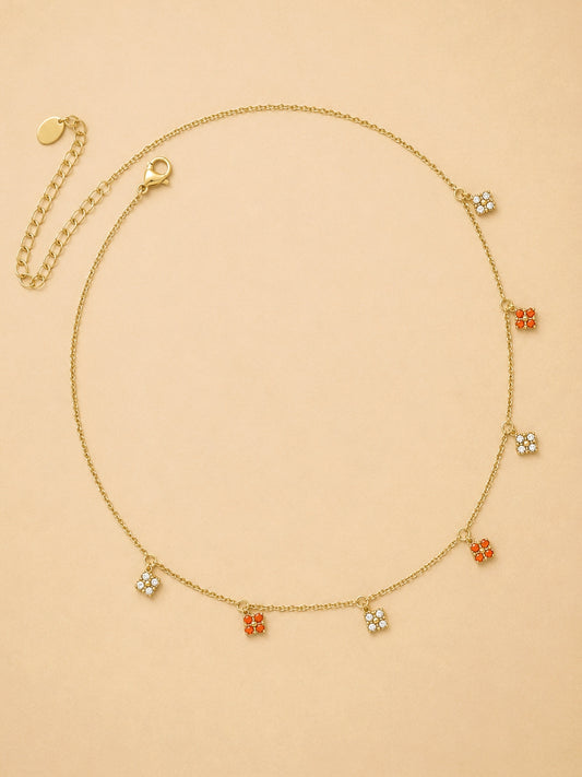 Beautiful Clover Necklace in Gold