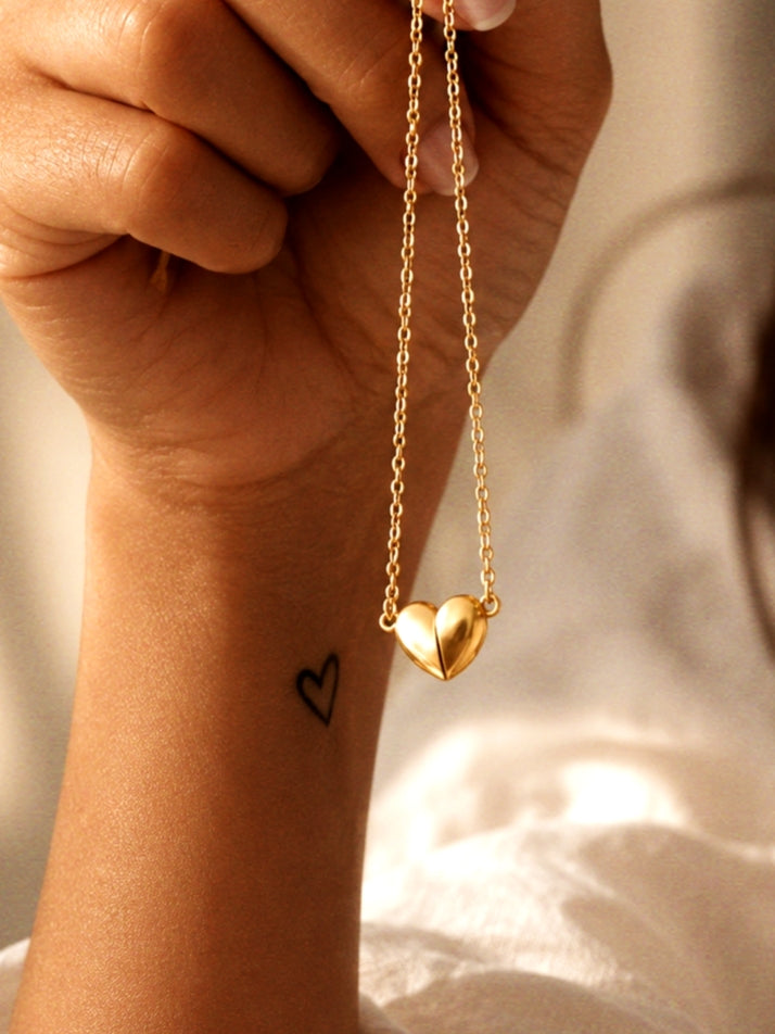 Atlas Magnetic Heart Necklace in Gold
