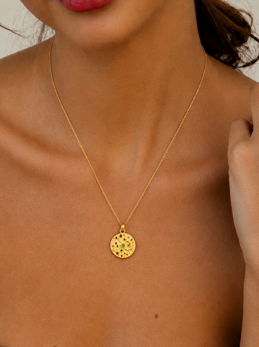 Atlas Coin Stars Necklace Gold