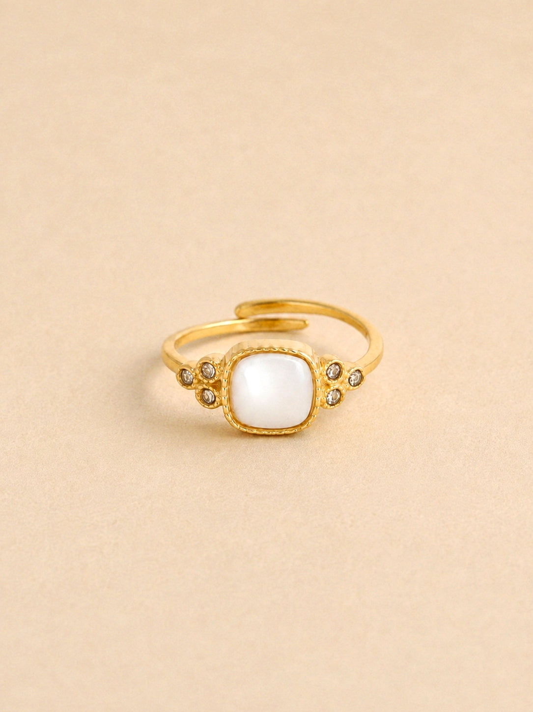 Amanda Mother of Pearl Ring