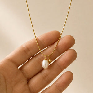 Delicate Pearl Necklace