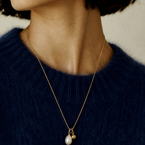 Delicate Pearl Necklace