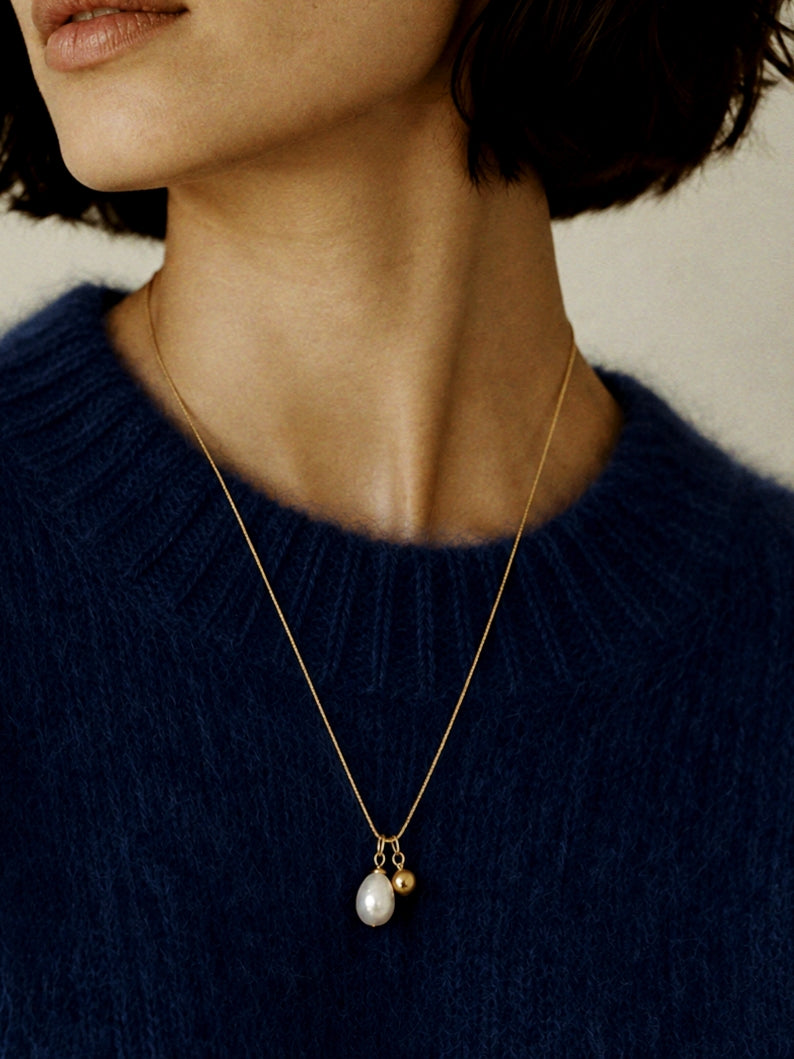 Delicate Pearl Necklace