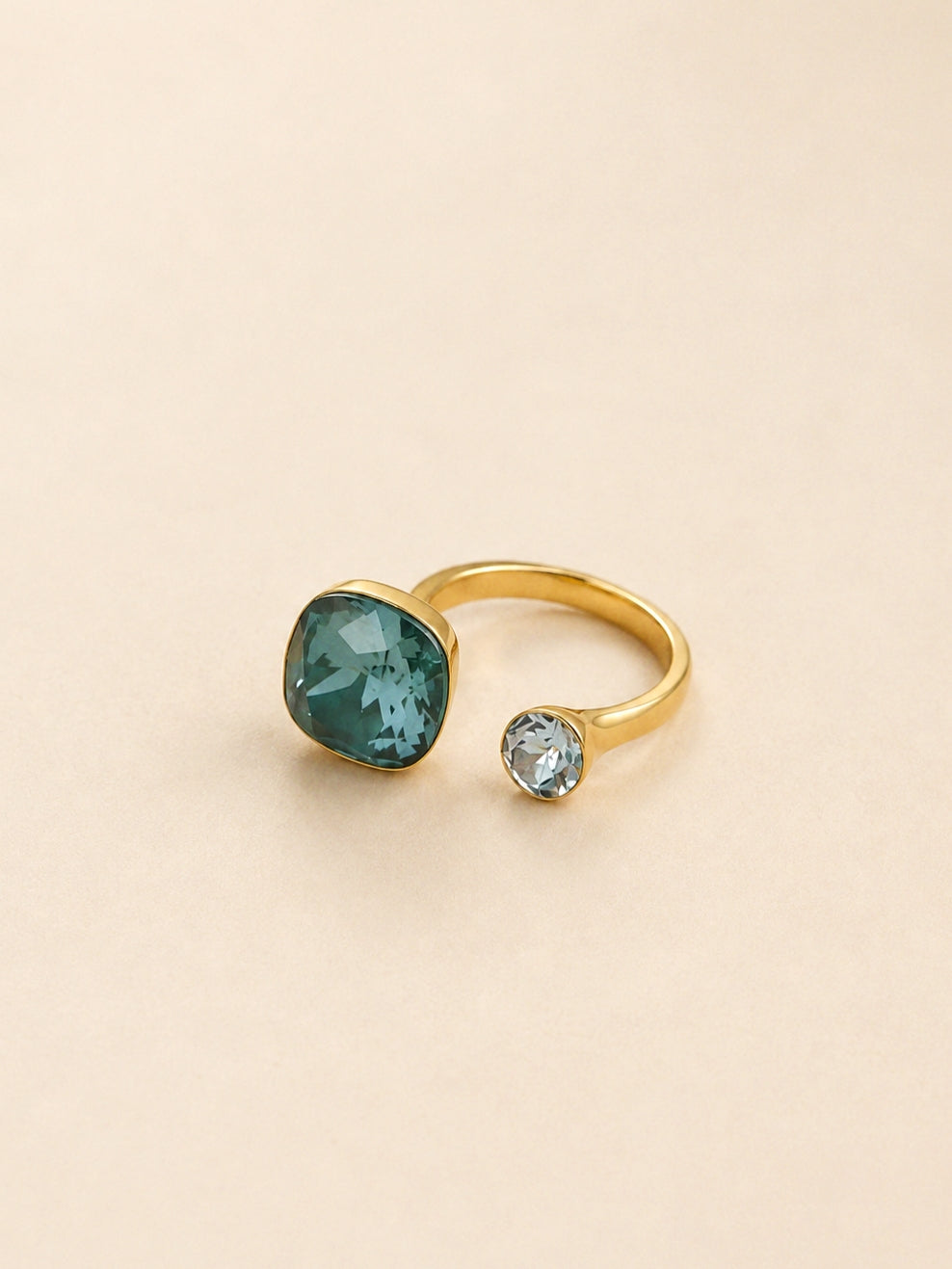 Danielle Lazur Swarovski Ring