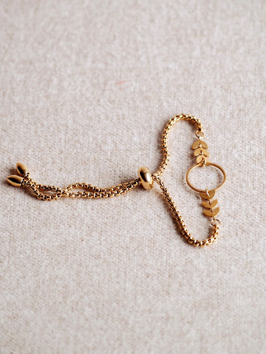 Atlas Adjustable Bracelet With Leaves / Gold