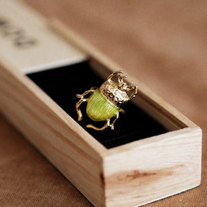 Unique Beetle Ring / Green