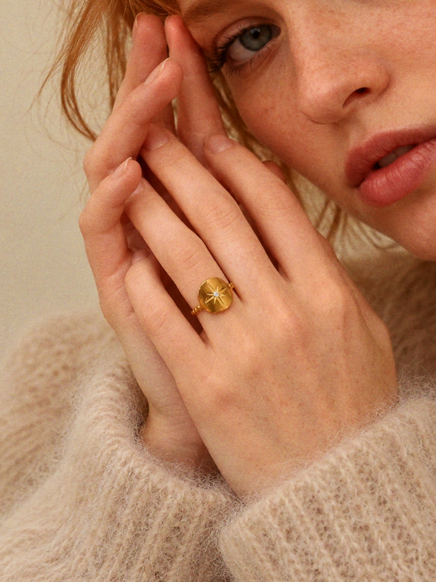 Felicity Star Ring in Gold