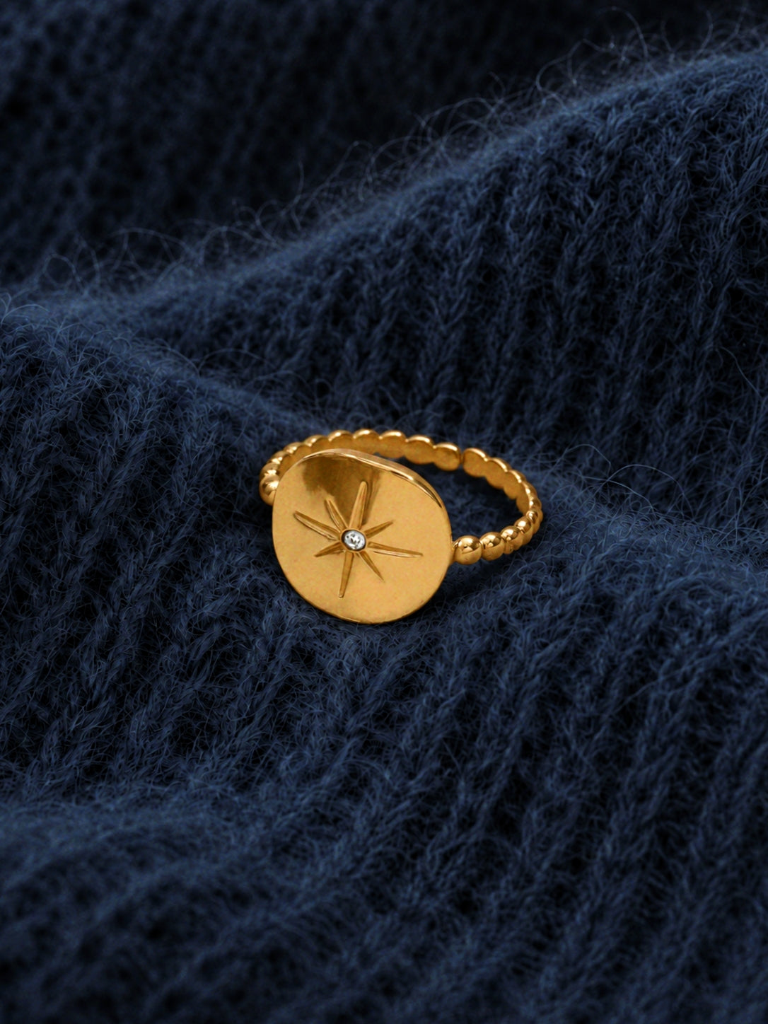 Felicity Star Ring in Gold