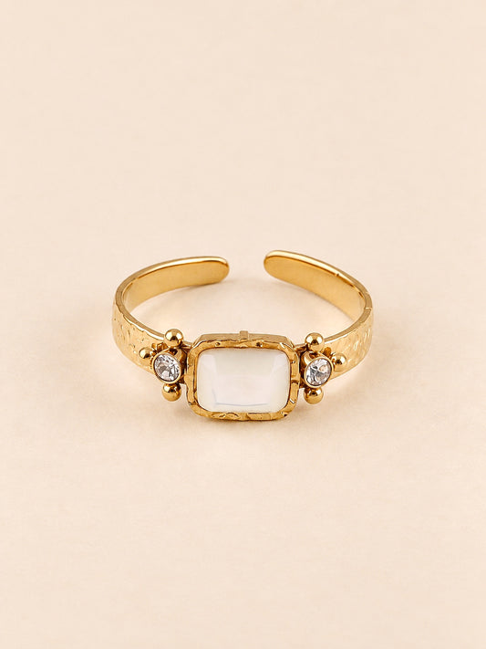 Sally Quartz Ring