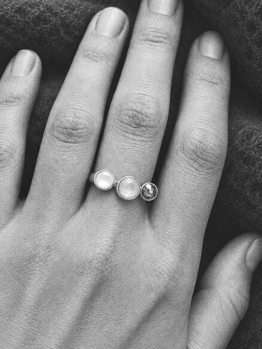Elvira 3 Swarovski Stones Ring