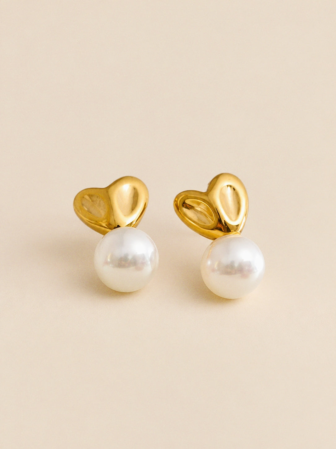 Valerie Heart Earrings in Gold