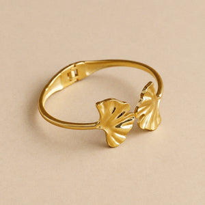Special Ginkgo Leaf Design Bangle in Gold
