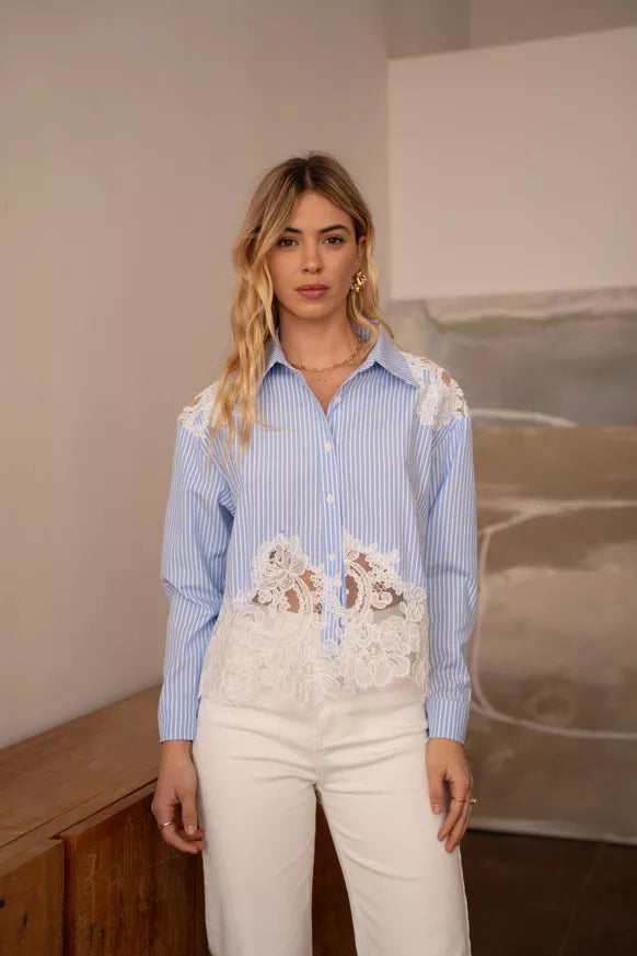 Embroidered cotton shirt