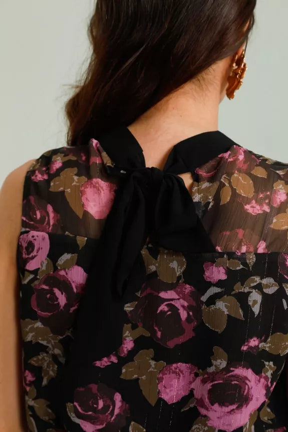 Romantic top with purple rose pattern