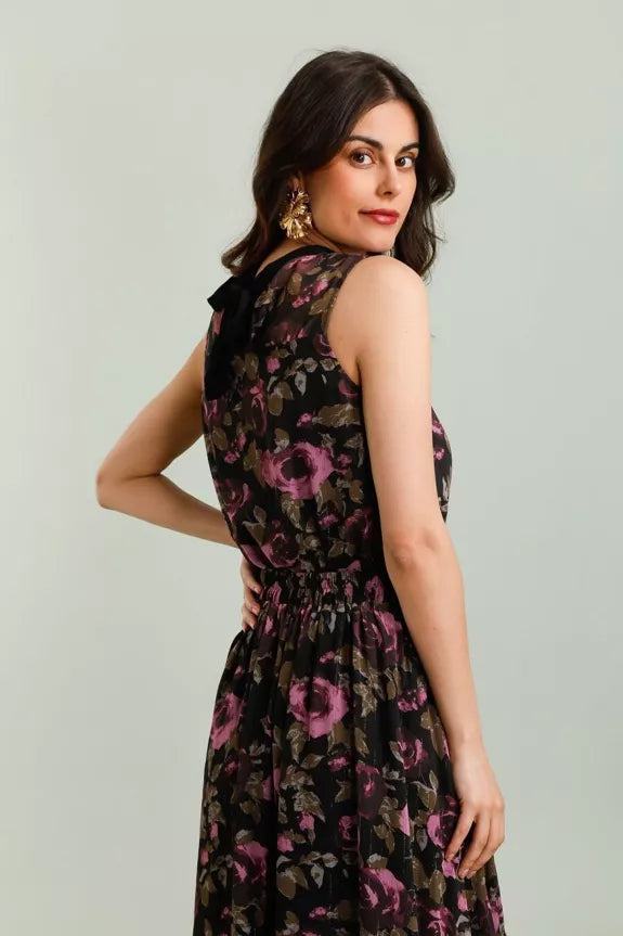 Romantic top with purple rose pattern