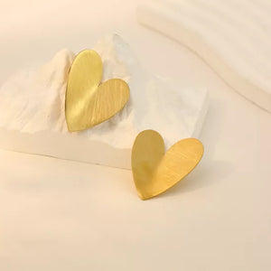 Honoria Asymmetrical Hearts Earrings