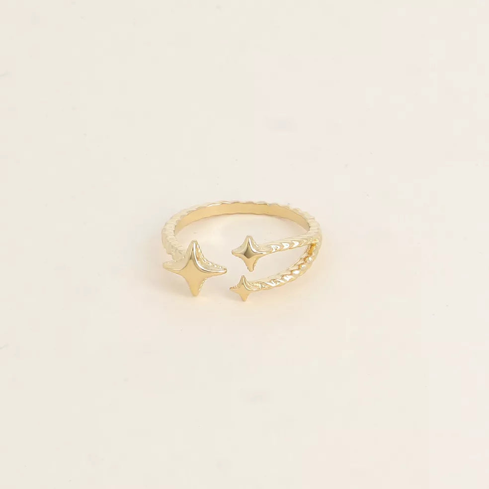 Ester Open Star Ring in Gold