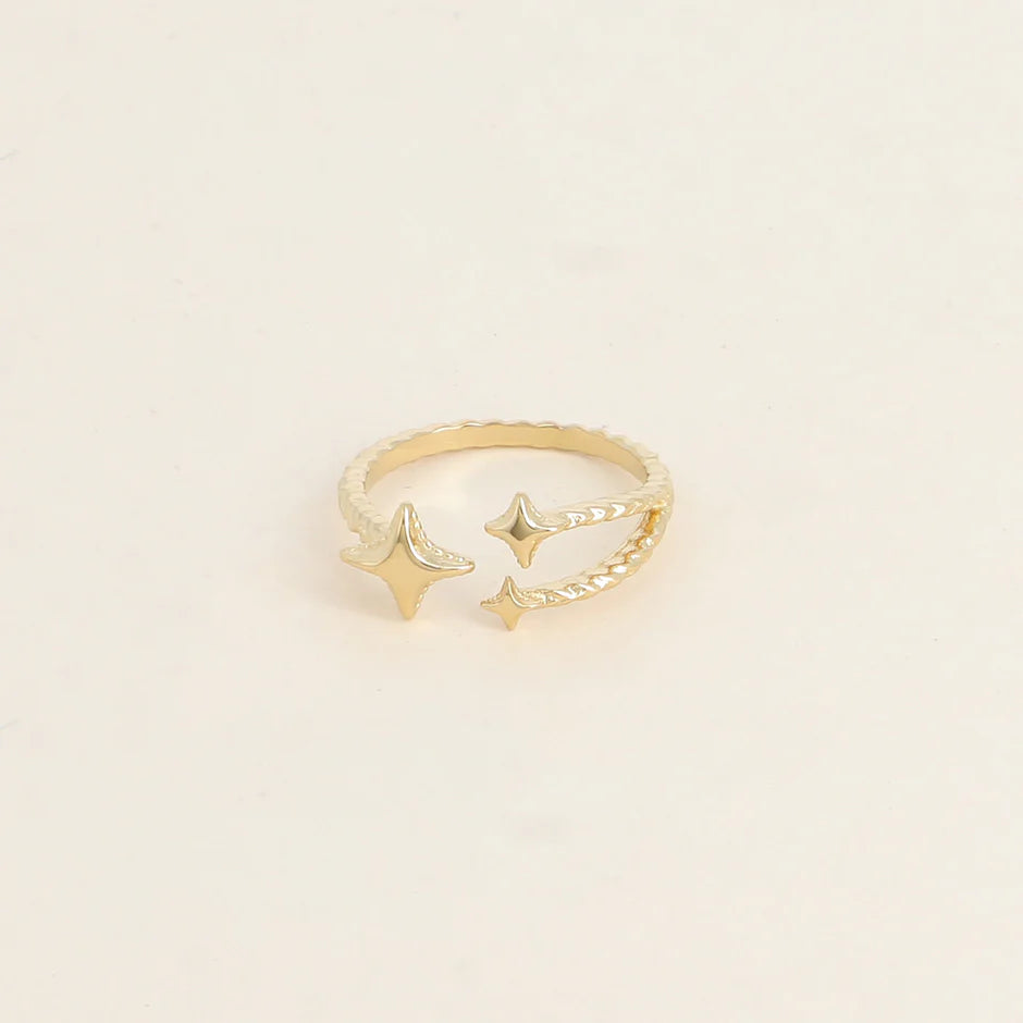 Ester Open Star Ring in Gold