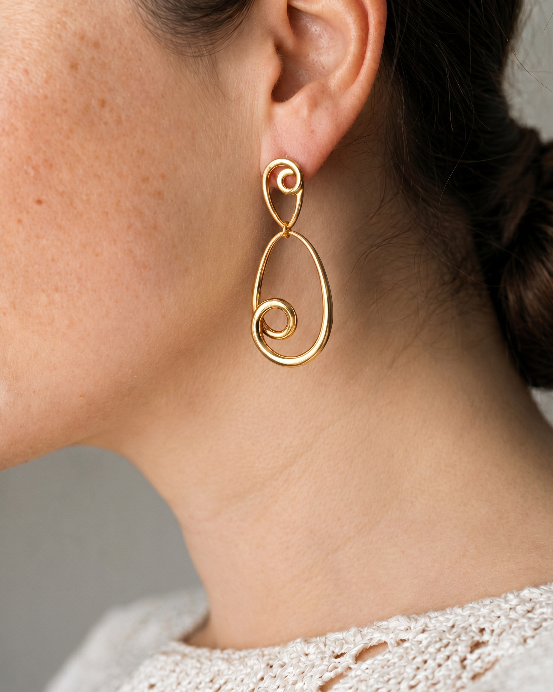 Mila Dreamloop Earrings