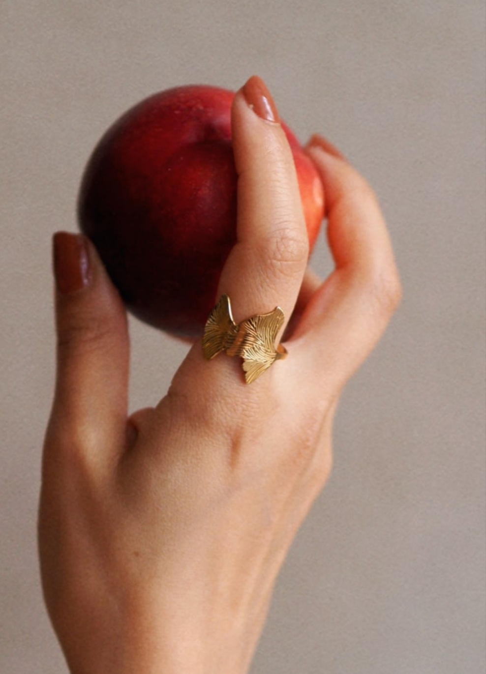 Chloe Ginkgo Flower Ring