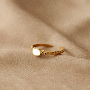 Valerie Ring