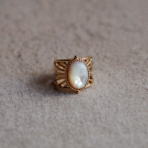 Unique Mother of Pearl Ring