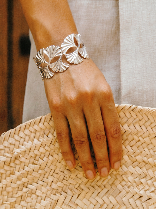 Ginkgo Leaf Bangle in Silver