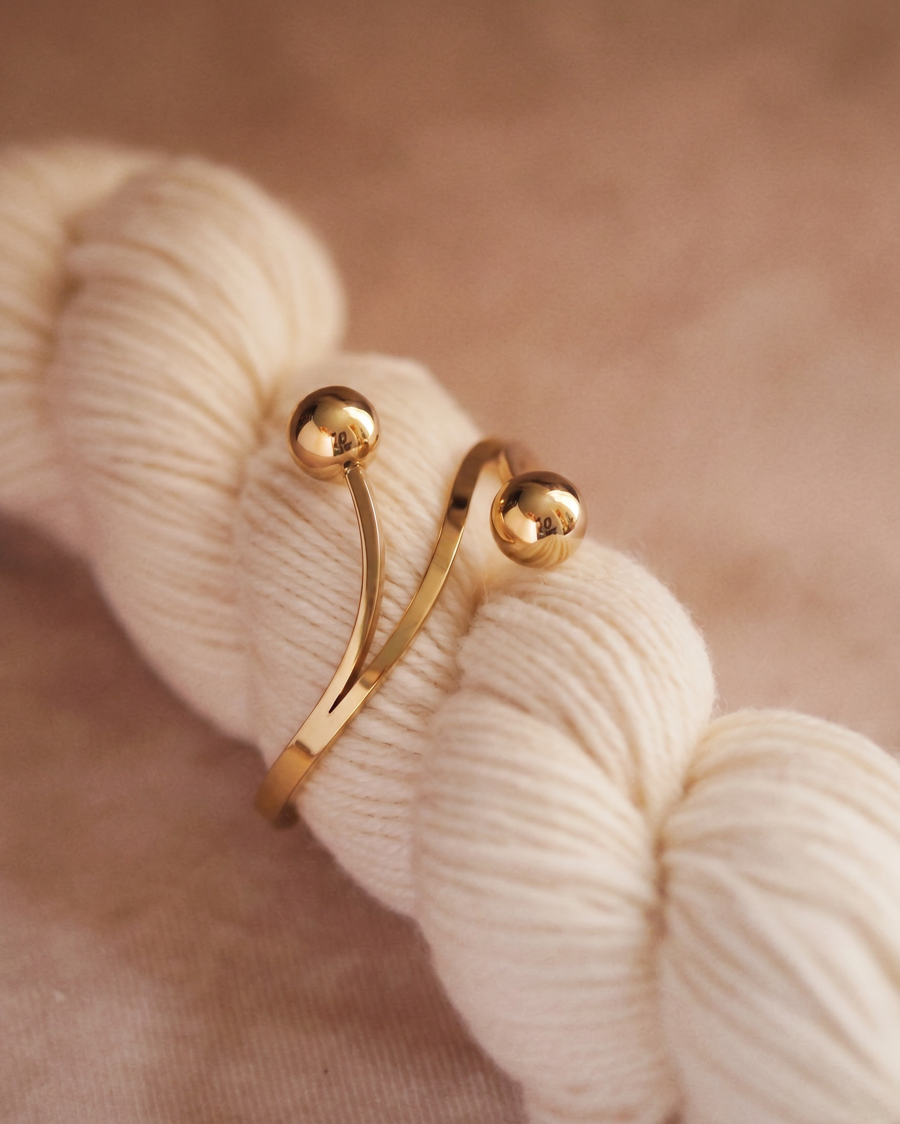 Laura Ball Bangle in Gold