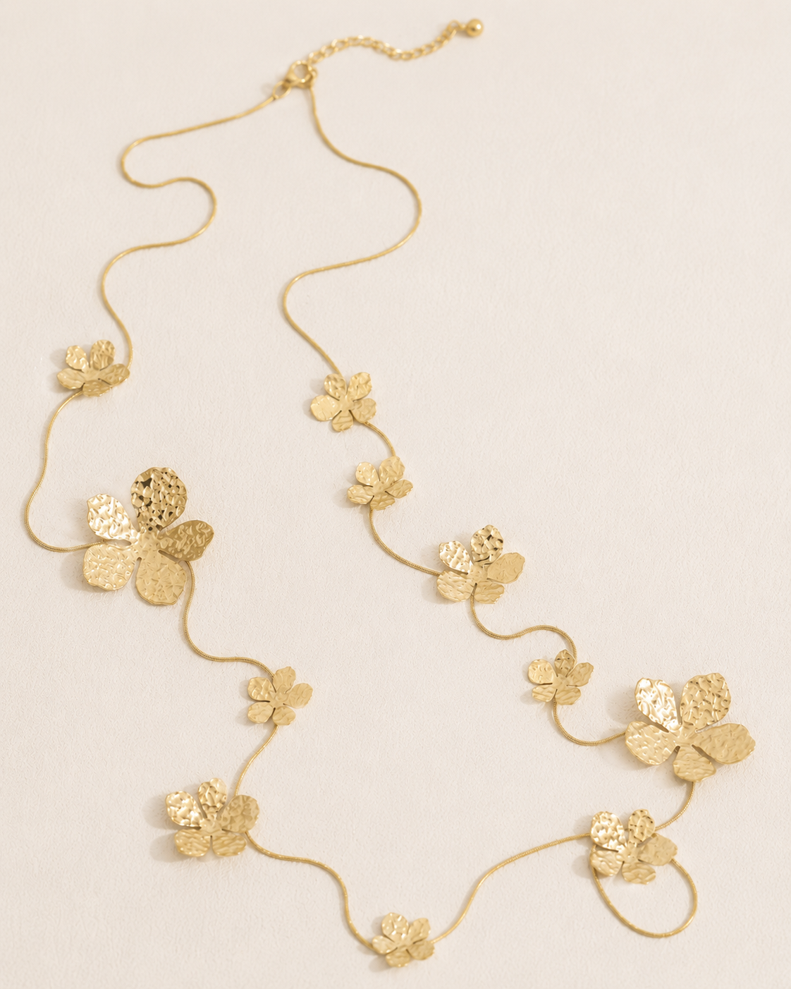 Melania Flower Necklace in Gold