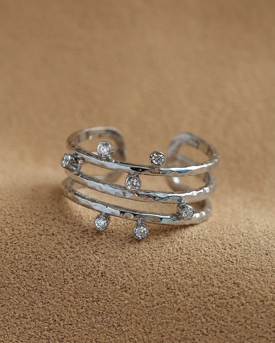 Isana Three Line Ring in Silver