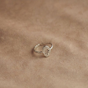 Pauline Star Ring in Silver