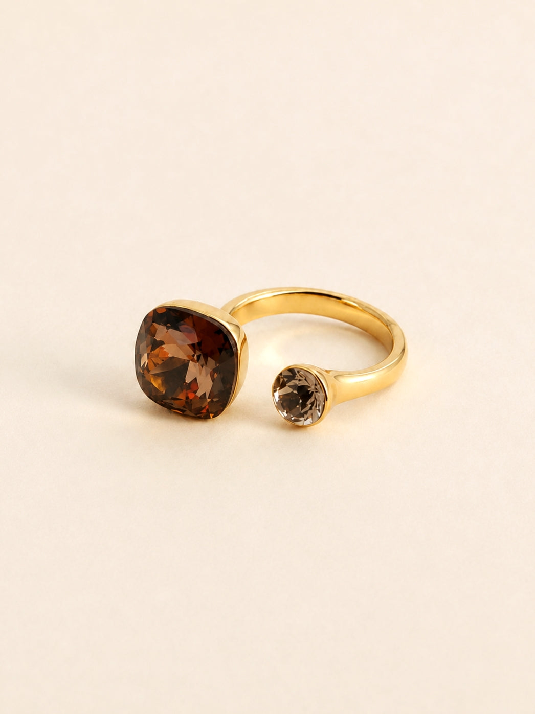Radka Ring / 2 Swarovski Stone Ring